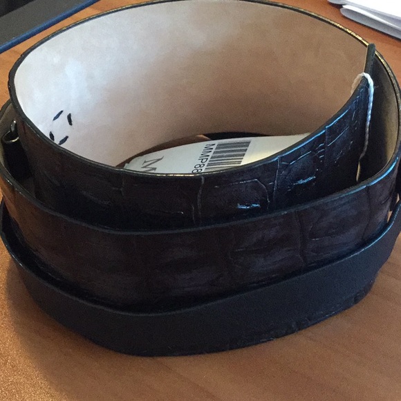 Pernice' Croc Embossed Leather Belt - Picture 4 of 8